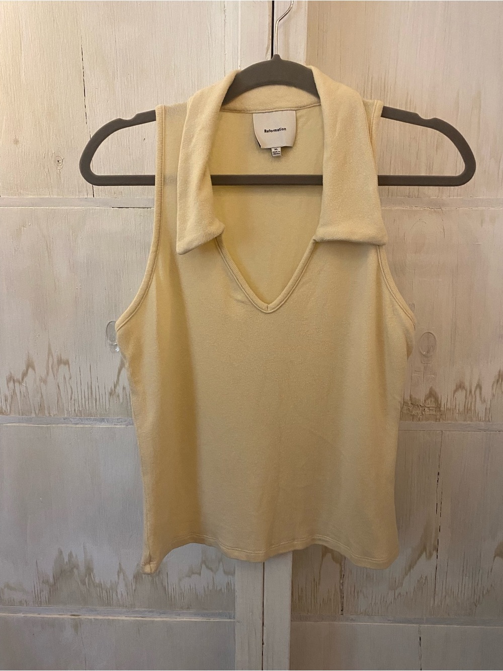 Reformation Sleeveless Butter Yellow V-Neck Polo Tank in Pale Yellow XL